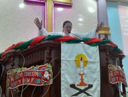 Malam Natal yang Penuh Makna bagi jemaat Gemim”Siom”Tambuasin