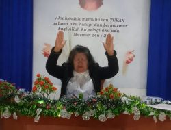 Ibadah Natal Gereja Pantekosta Imanuel Maen Mempererat Iman dan Kebersamaan