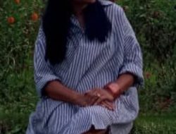 Gita, Janda Cantik dan Tangguh di Tengah Sawah