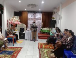 Menyambut Ibadah Perjamuan Kudus,  GPdI Eben Haezer Dendengan Luar Mengadakan Ibadah Doa Malam.