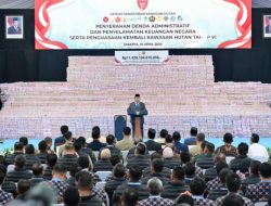 Presiden Prabowo Saksikan Penyerahan Rp11,42 Triliun dan Ratusan Ribu Hektare Lahan Hasil Penyelamatan ke Negara